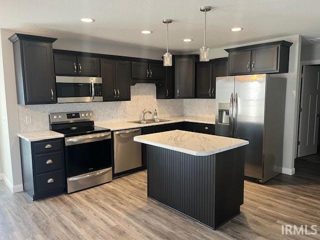 Building Photo - 735 W Hamilton Rd S