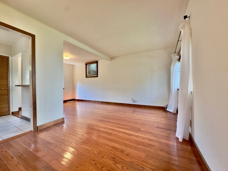 Building Photo - 319 Alcatraz Ave