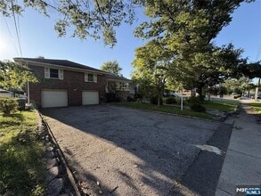 Building Photo - 1069 Palisade Ave