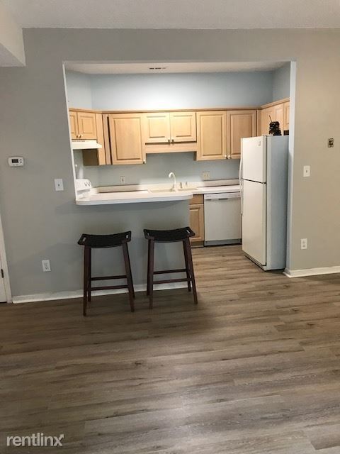 Building Photo - 2 br, 2 bath Condo - 1305 Sweetwater Blvd