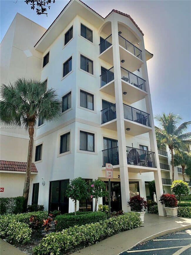 Building Photo - 2105 Lavers Cir