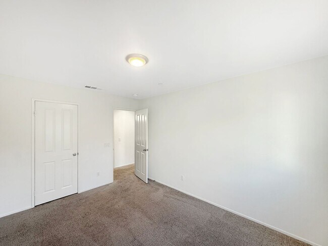 Building Photo - Stunning 3B/2.5BA Home in Murrieta for Rent!