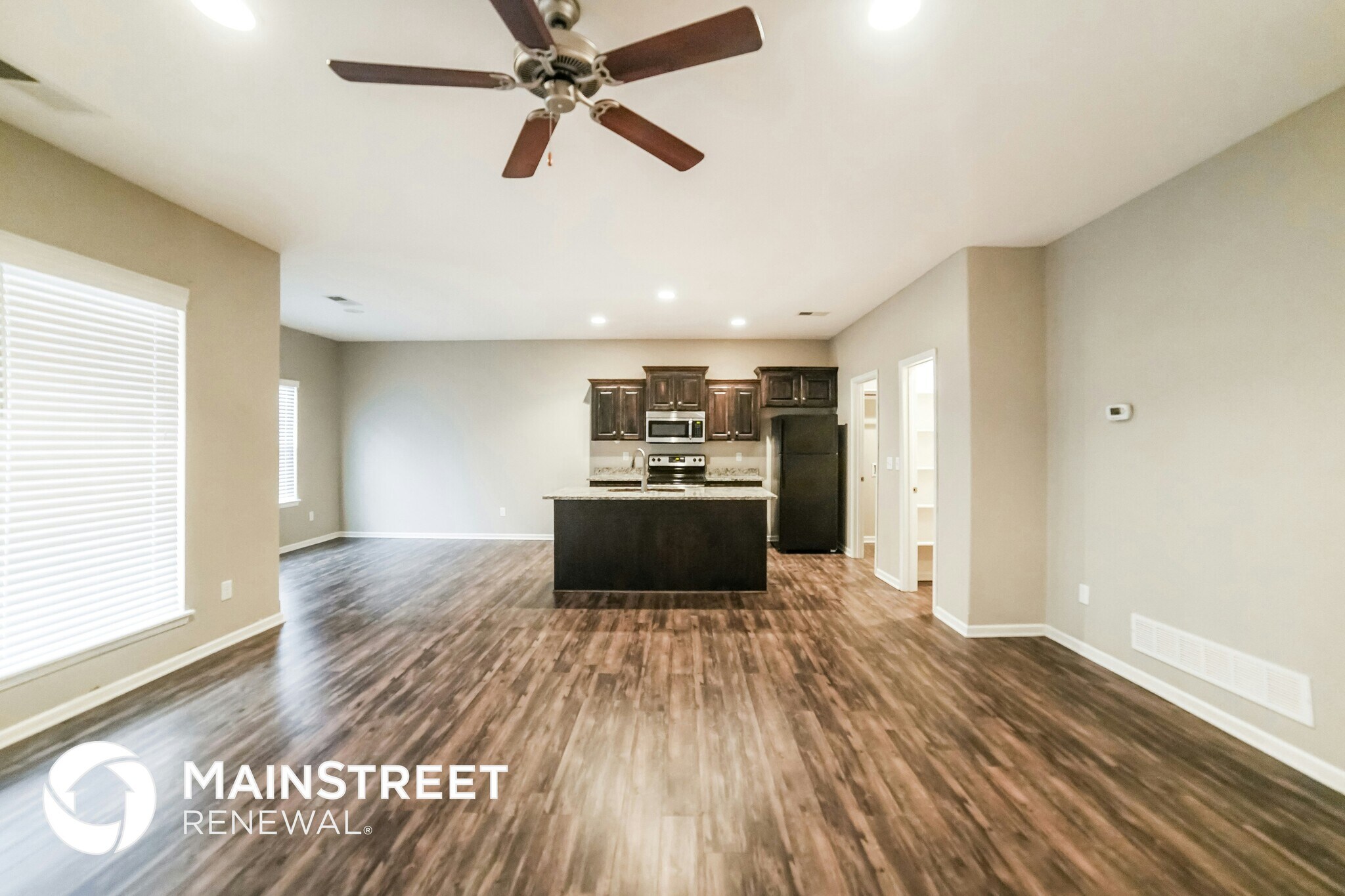 Building Photo - 1516 NE Jaclyn Dr