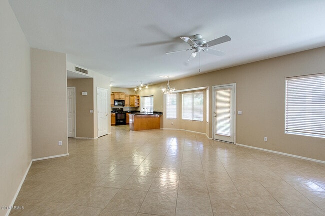 Building Photo - 5951 W Park Ave