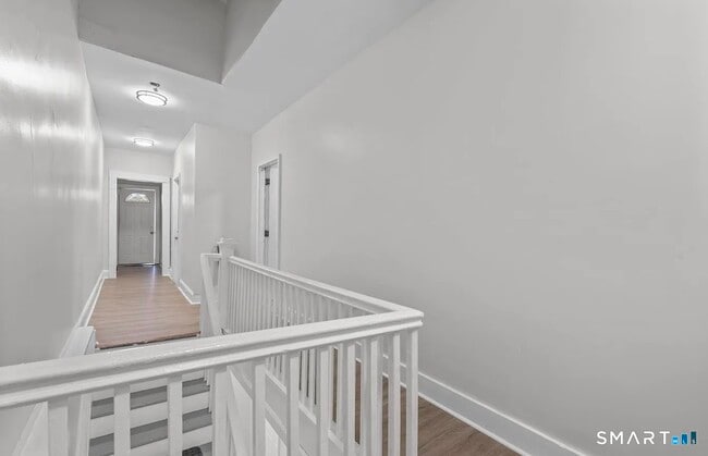 Building Photo - 25 Whittier St