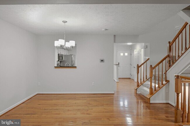 Building Photo - 7951 Brightmeadow Ct