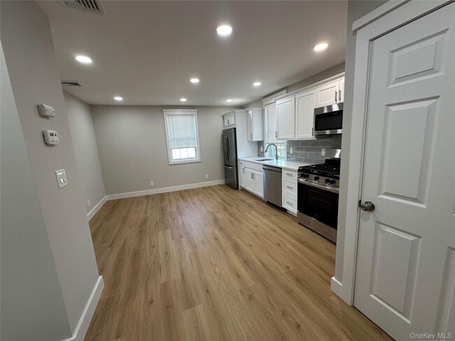 Building Photo - 1109 Pulaski Rd