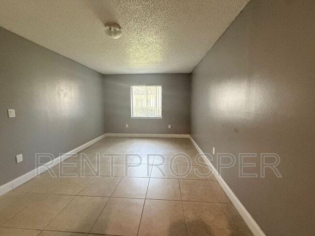 Building Photo - 4151 S Semoran Blvd