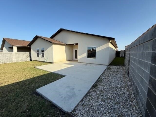 Building Photo - 6007 Maryam Dr