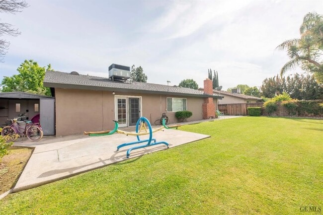 Building Photo - 5708 Cochran Dr