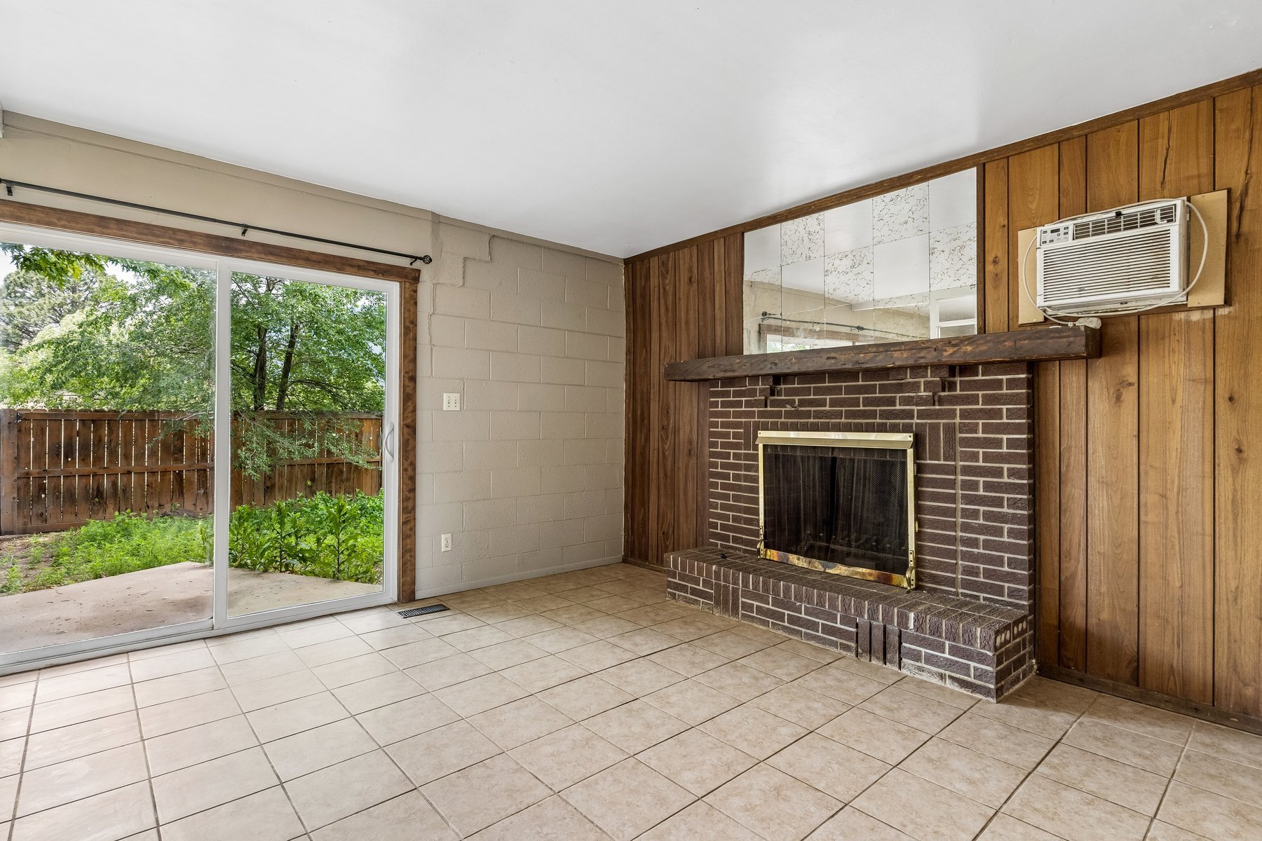 Building Photo - 342 Fairway S