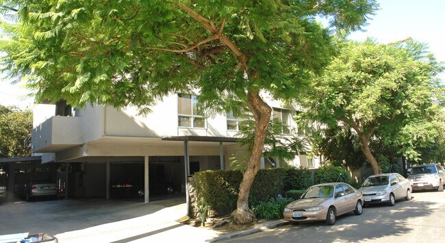 Building Photo - 3928 Carpenter Ave
