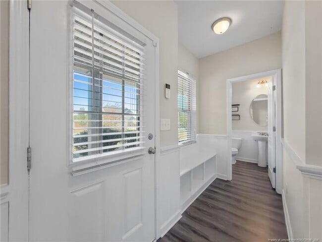 Building Photo - 20 Farrow Ct