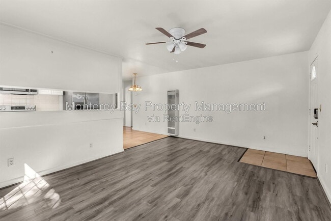 Building Photo - 1693 Goodwin St