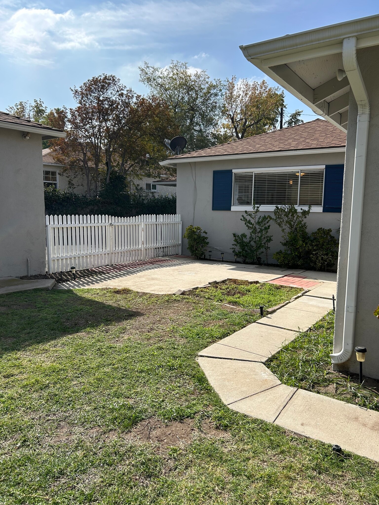 Patio - 10760 Russett Ave