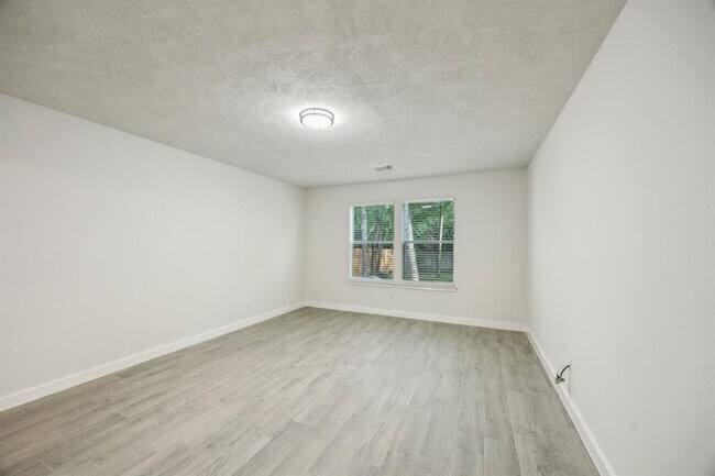 Building Photo - 39 W Sage Creek Pl