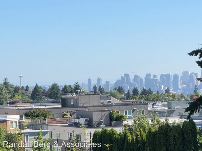 Building Photo - 2 br, 1 bath House - 4847 41st Avenue SW