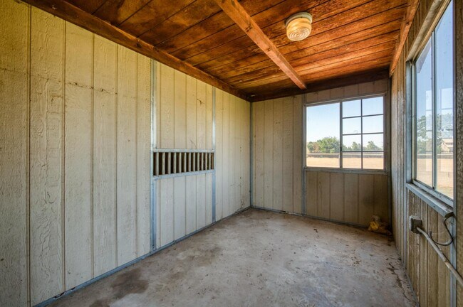 Building Photo - 4105 E Perrin Ave