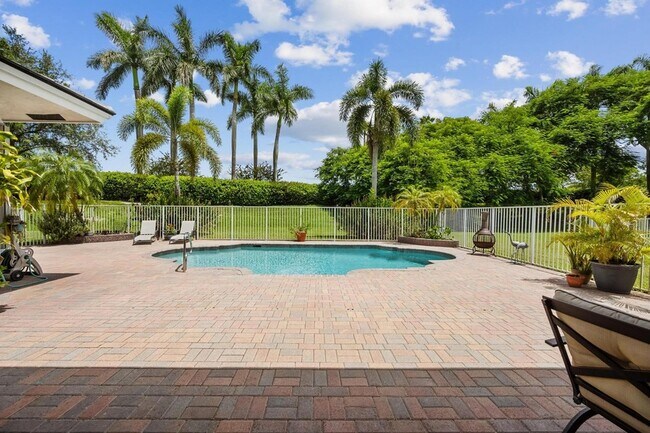 Building Photo - 4062 Bahia Isle Cir