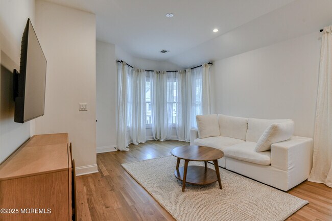 Building Photo - 22 Atlantic Ave