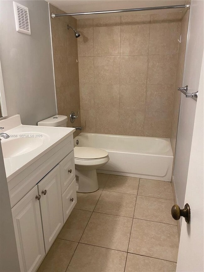 Building Photo - 8811 SW 132nd Pl