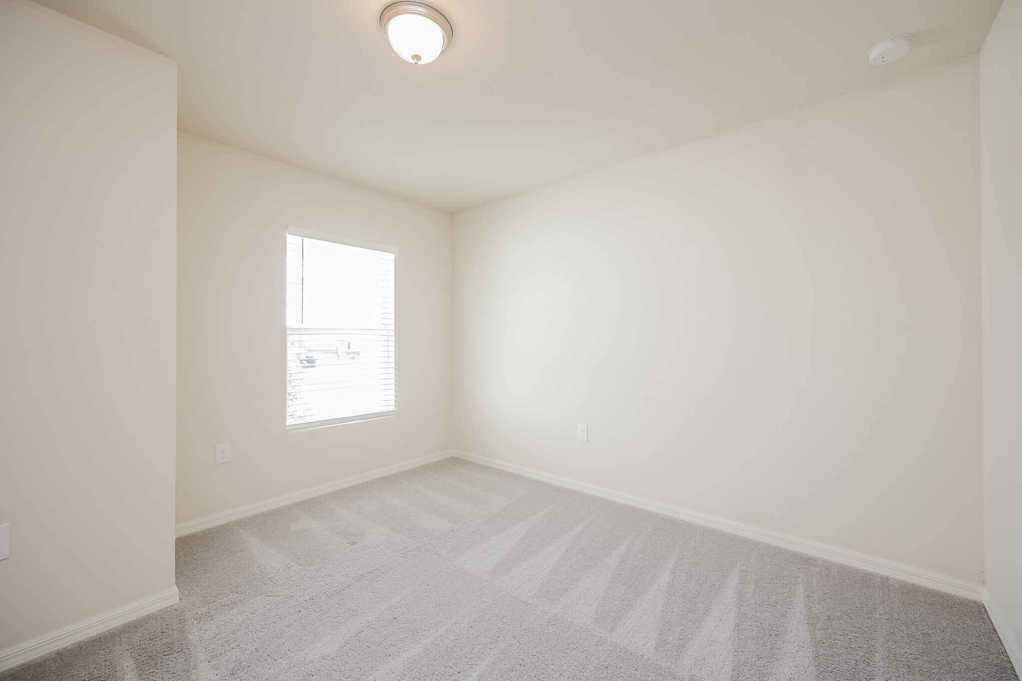 Building Photo - 9076 Aegean Cir