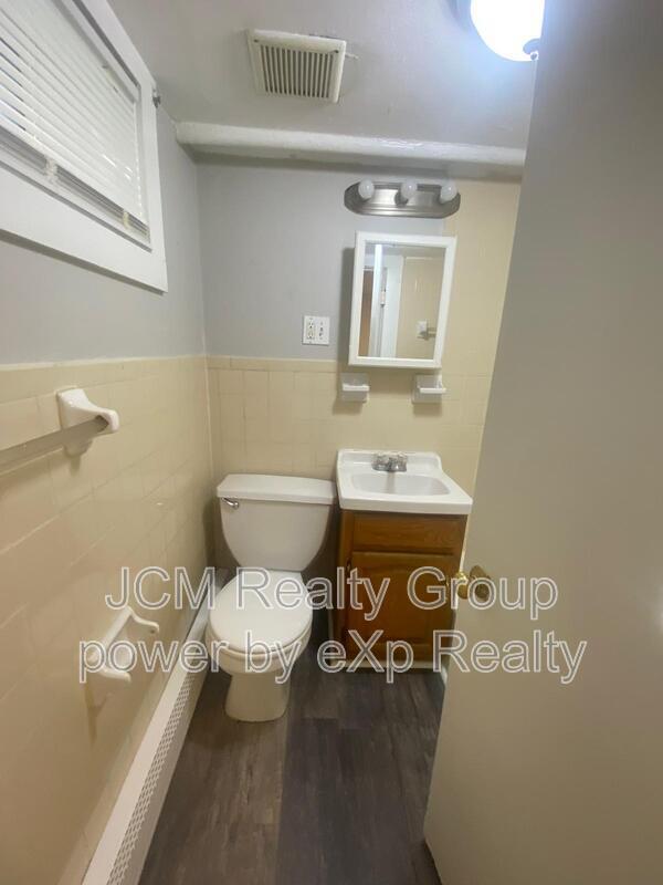 Building Photo - 95 Orange St