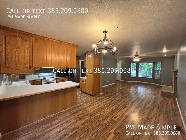 Building Photo - 242 S 400 E