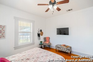 Building Photo - 475 E French Pl