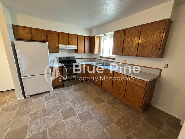 Building Photo - 2139 Meppen Dr