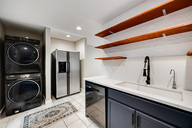 Building Photo - 3500 Routh St