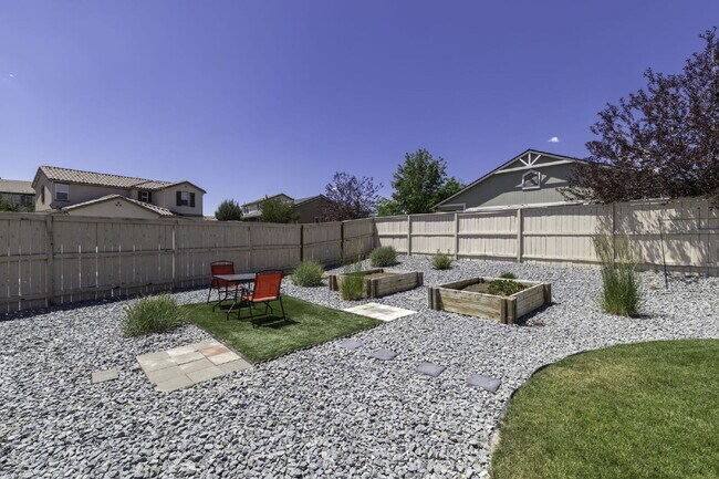 Building Photo - Spacious Home in Damonte Ranch - Large Backyard!