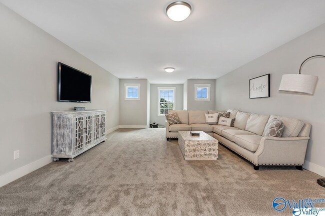 Building Photo - 6604 Waxwood Dr