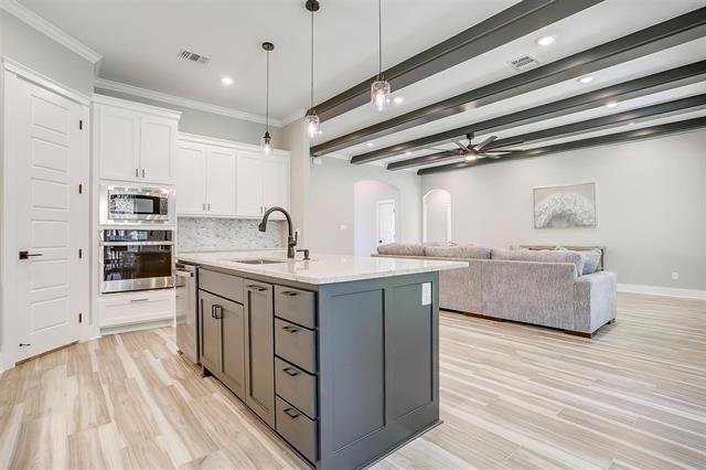 Building Photo - 908 Meadowlark Ln