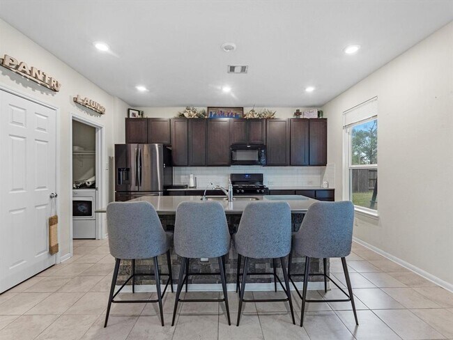 Building Photo - 14203 Broad Cypress Ct