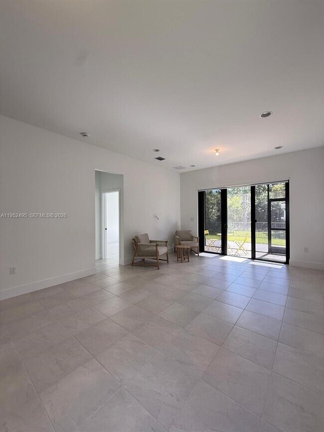 Building Photo - 5816 Agostino Way