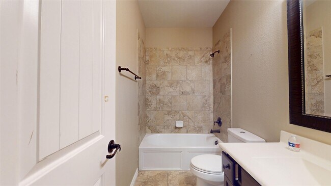 Building Photo - 12314 Meadow Breeze Dr
