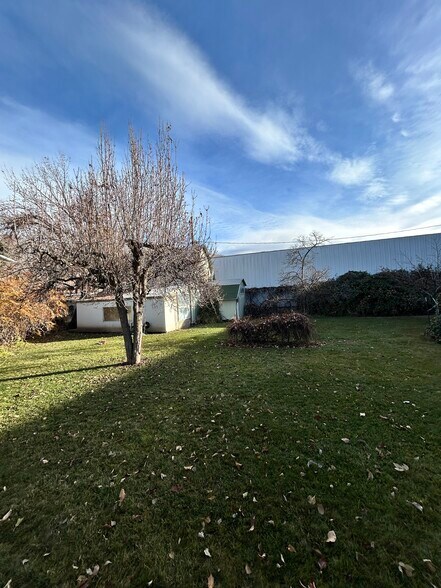 Building Photo - 62 E 300 S