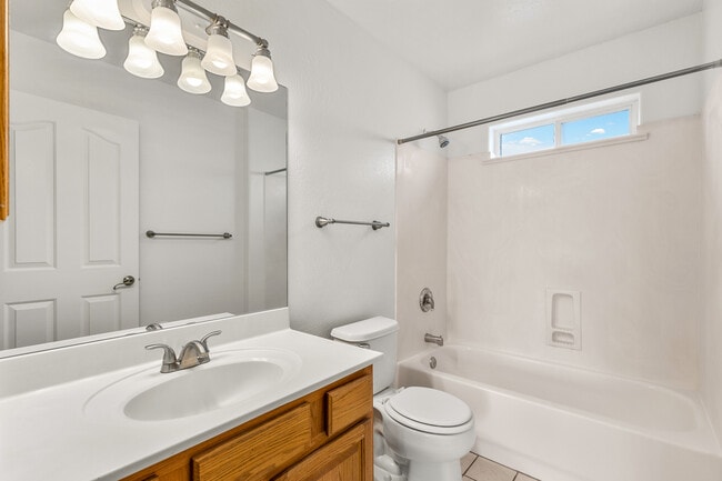 Building Photo - 8650 La Mancha Ln