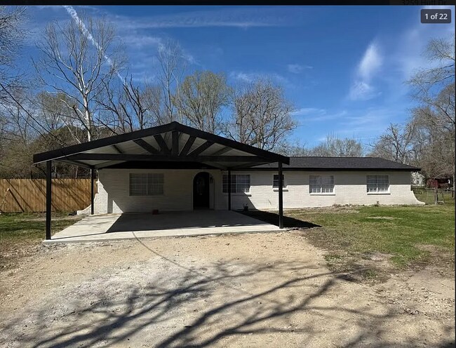 Building Photo - 3259 Huff Dr