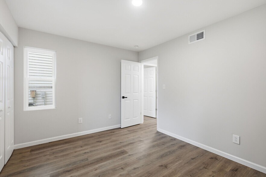 Building Photo - 8 Lyford Key