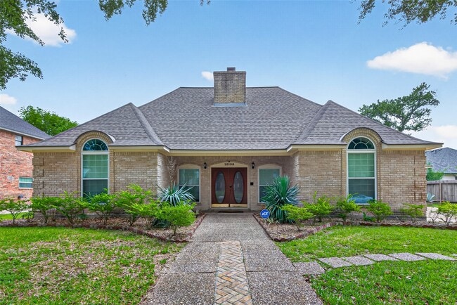 Building Photo - 15106 Dawnbrook Dr