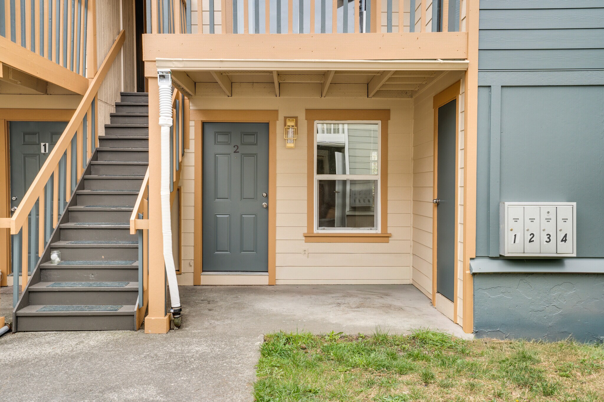 Building Photo - 2412 S I St