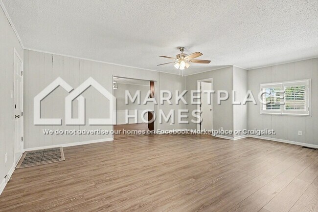 Building Photo - 2626 Trenton Rd