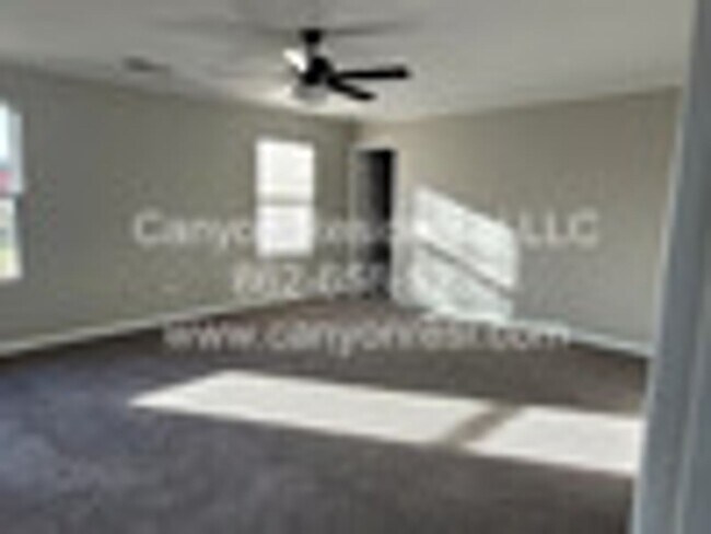Building Photo - 103 Dormont Dr NE