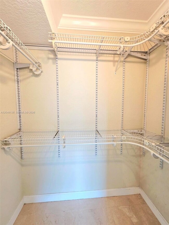 Building Photo - 1400 NE 57th Ct