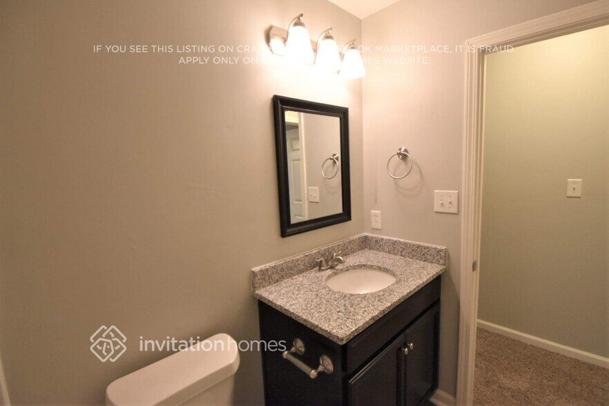 Building Photo - 7021 Tanners Creek Dr