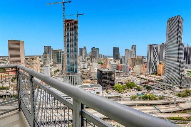 Building Photo - 350 S Miami Ave