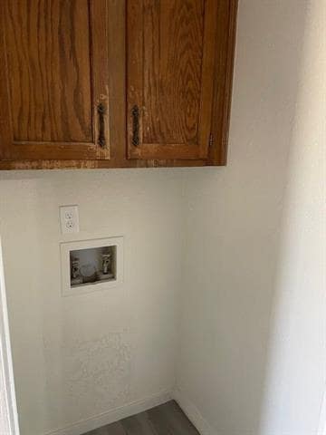 Building Photo - 8025 Bonnie Cir