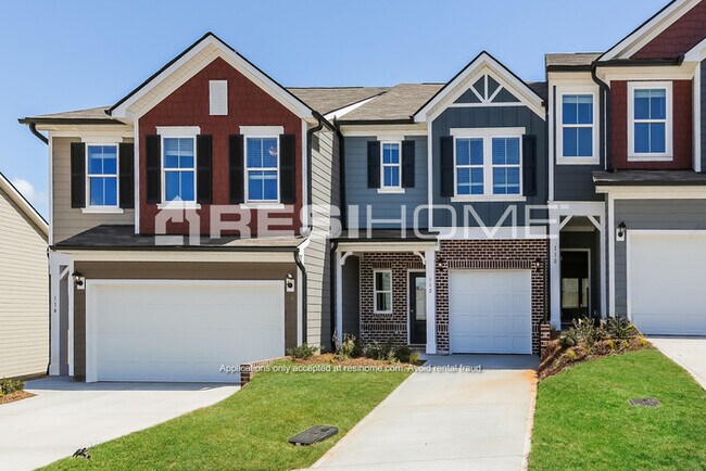 Building Photo - 153 Aurora Ln